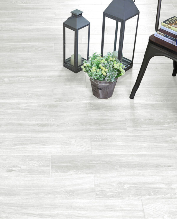 d'North White - Image 2